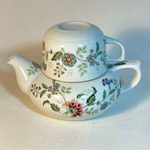 Andrea by Sade's Tea for One teapot and cup porcelain floral